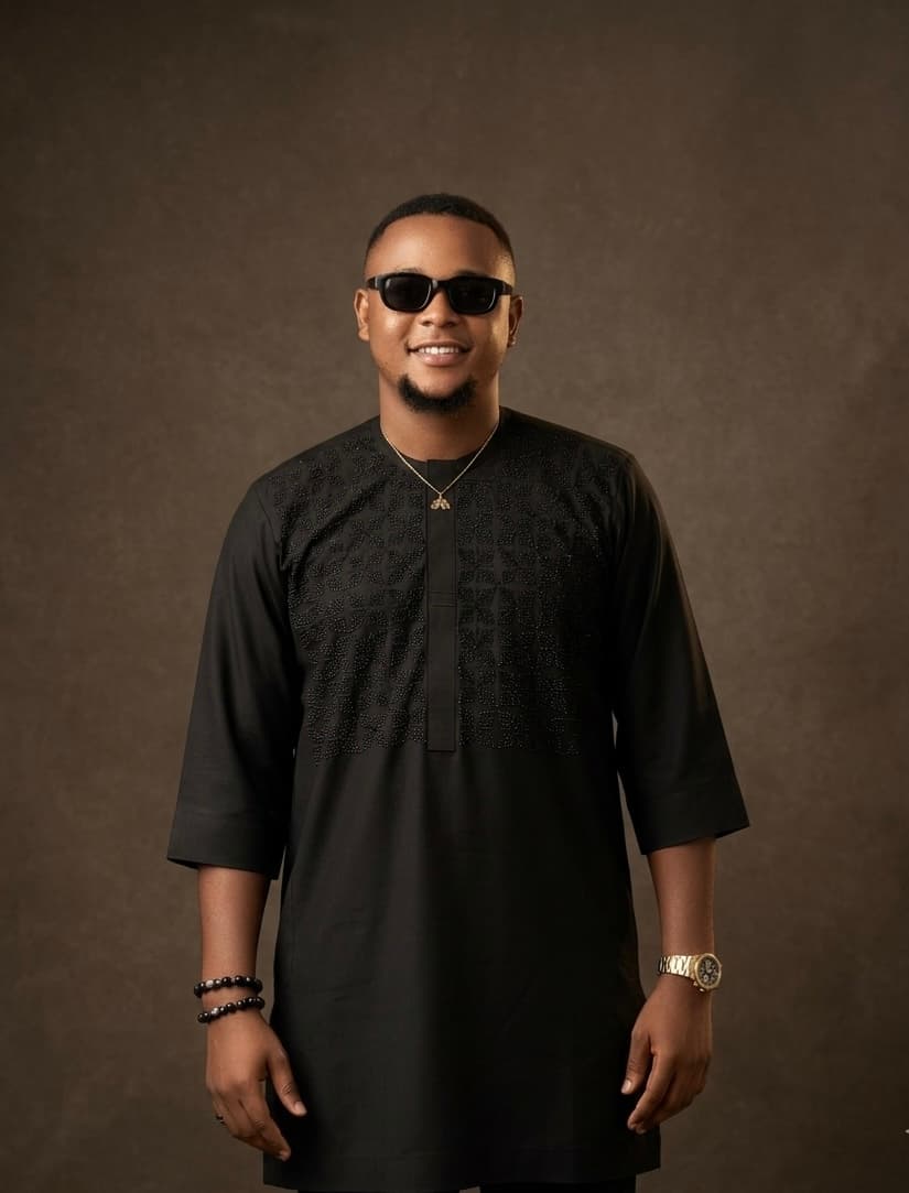 Portrait placeholder for Chukwuemeka Azonobi, tenor at 10ctave